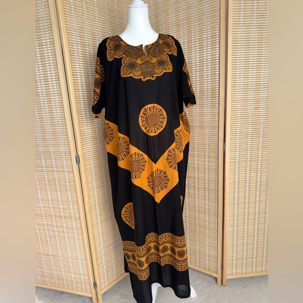 Chic Black and Gold Cotton Maxi Dress